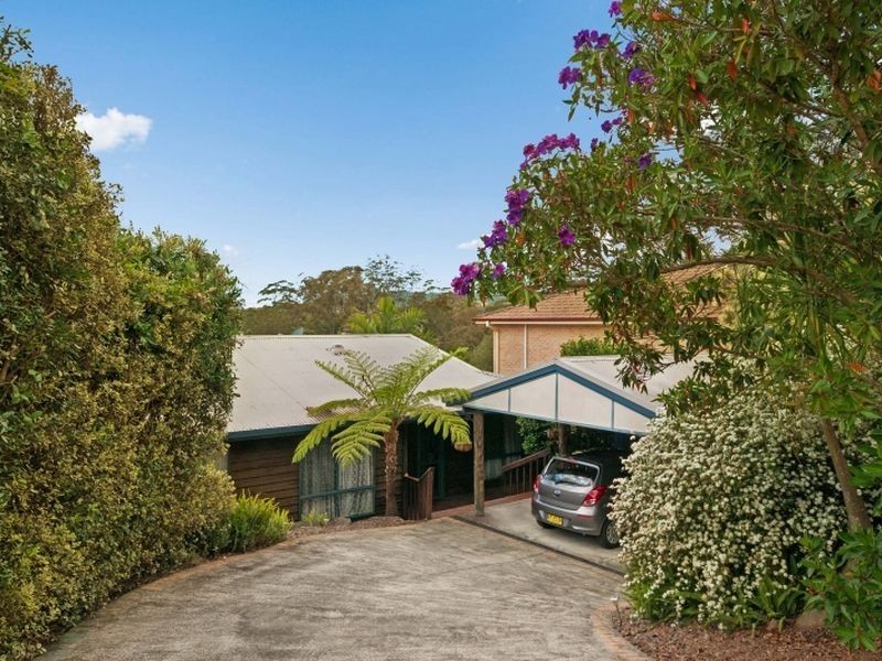 11 Stewart Brougham Close, Lisarow NSW 2250