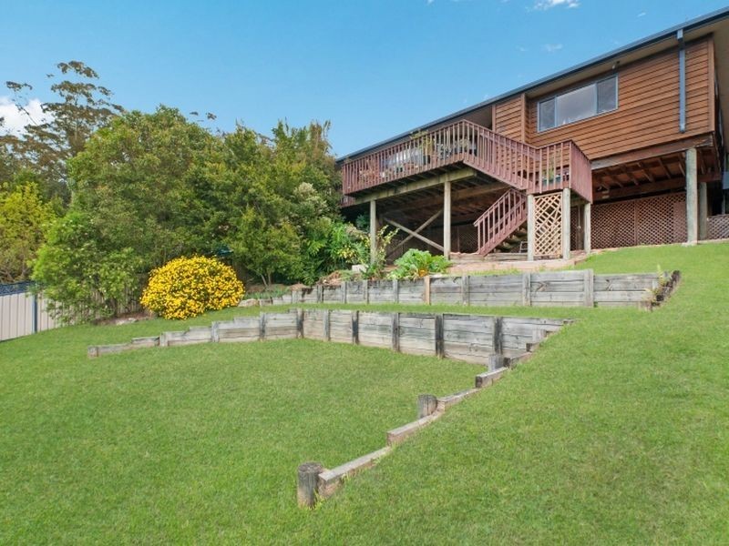 11 Stewart Brougham Close, Lisarow NSW 2250