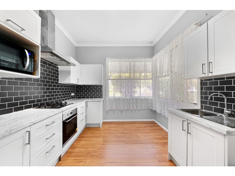 13 Narara Crescent, Narara NSW 2250