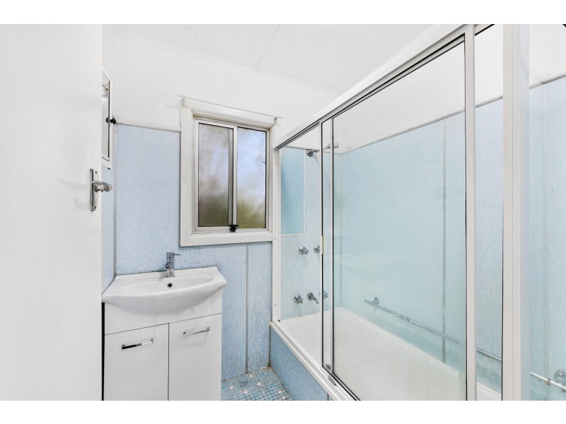 13 Narara Crescent, Narara NSW 2250