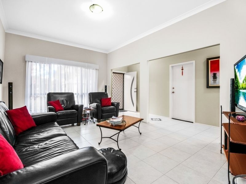 26 The Valley Way, Lisarow NSW 2250