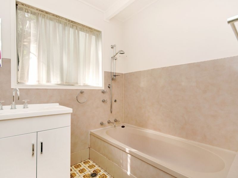 41 Wyoming Road, Wyoming NSW 2250