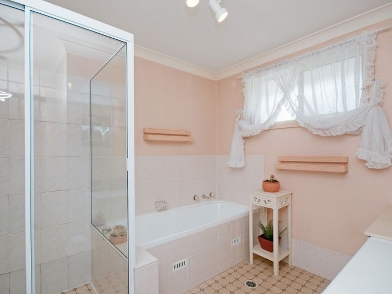 1/14 Woodview Avenue, Lisarow NSW 2250