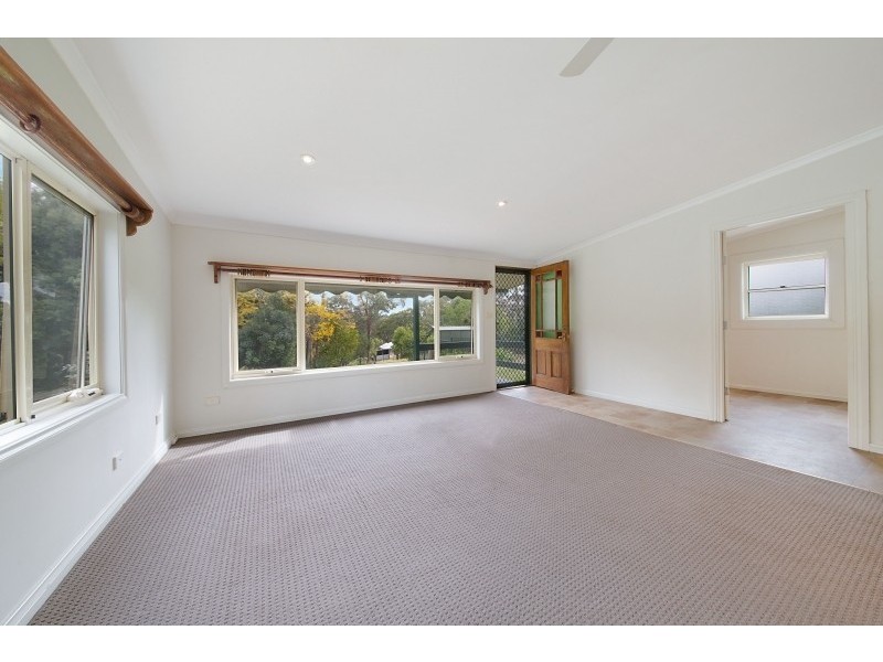 1 Reservoir Road, Ourimbah NSW 2258