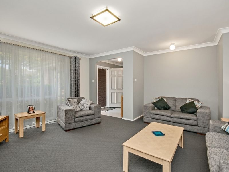 17 Donna Close, Lisarow NSW 2250