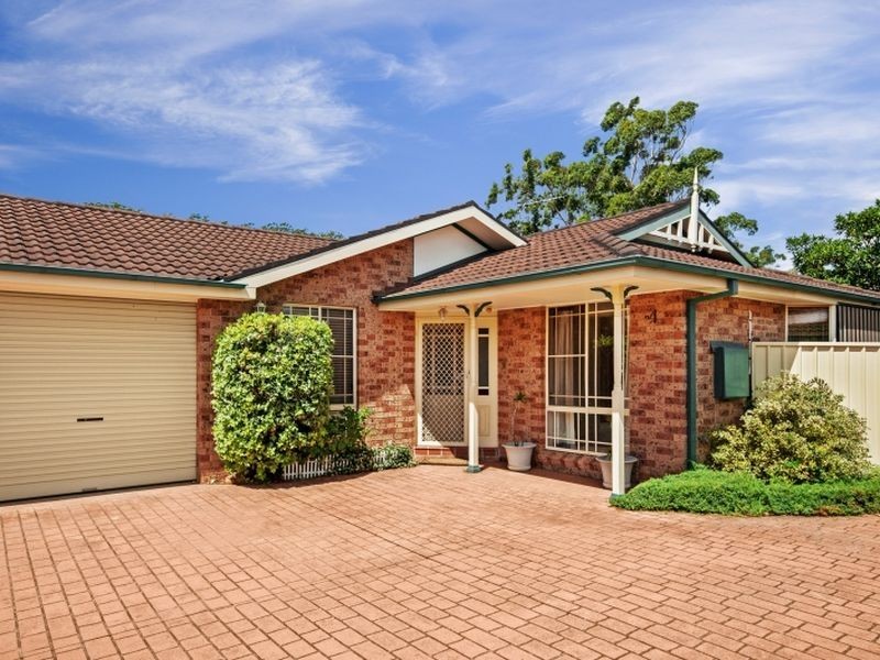 2/15 Ashburn Close, Lisarow NSW 2250