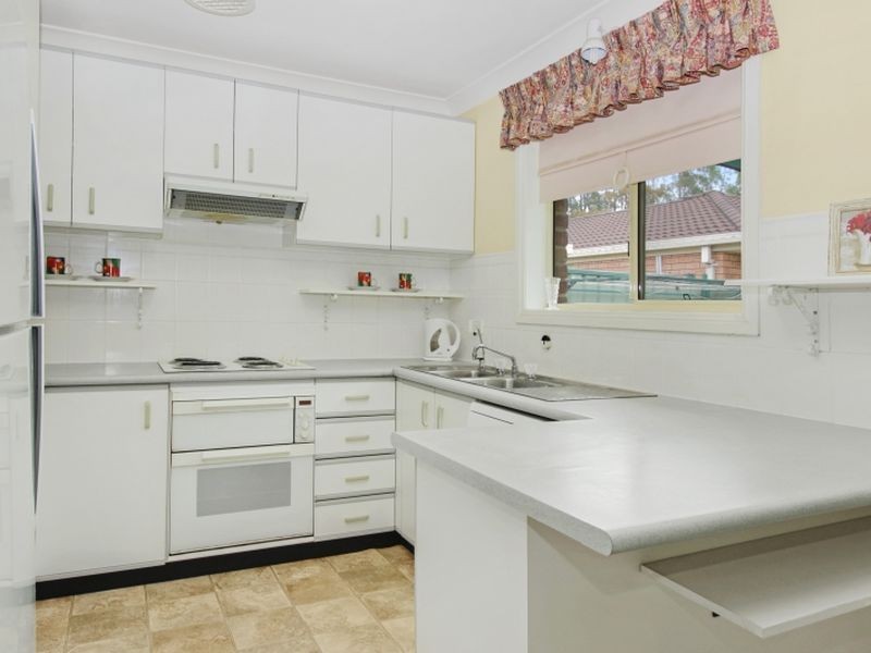 2/14 Woodview Avenue, Lisarow NSW 2250