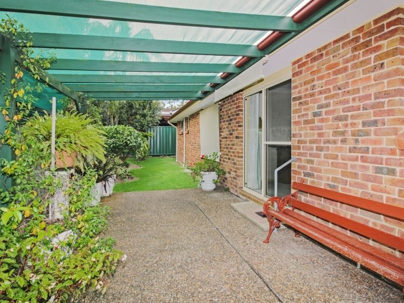 2/14 Woodview Avenue, Lisarow NSW 2250