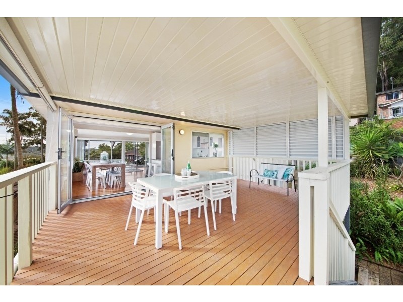 20 Greenslope Drive, Green Point NSW 2251