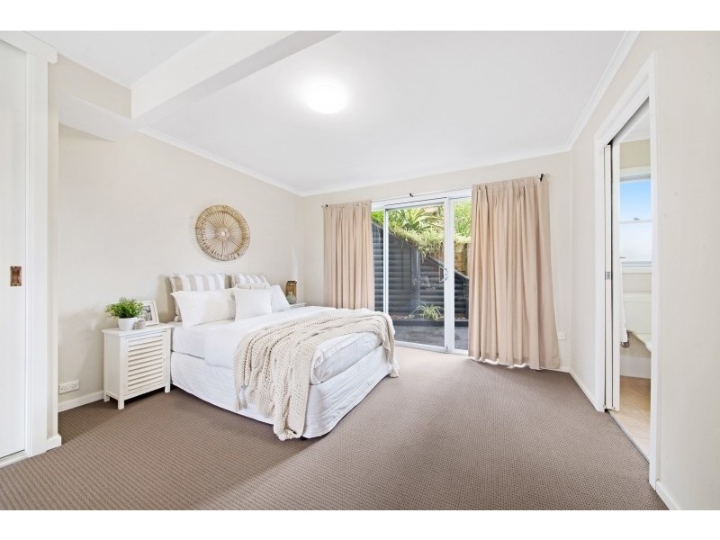 20 Greenslope Drive, Green Point NSW 2251