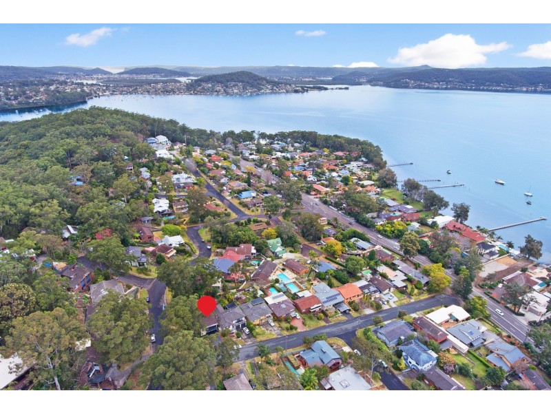 20 Greenslope Drive, Green Point NSW 2251