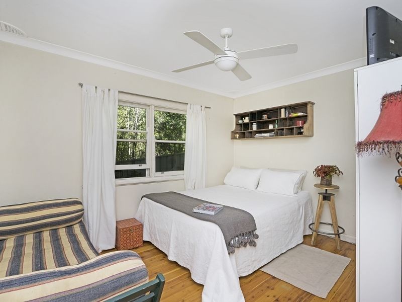 15 Wallarah Street, Lisarow NSW 2250