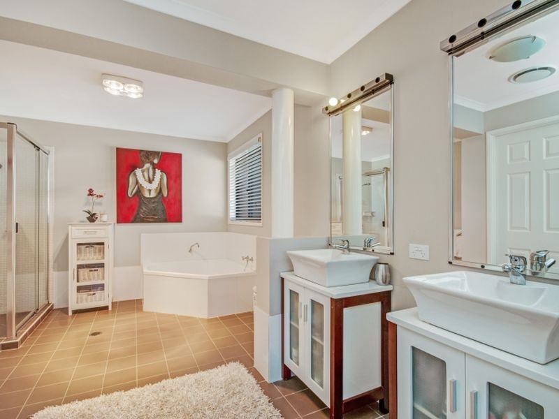 14 The Valley Way, Lisarow NSW 2250