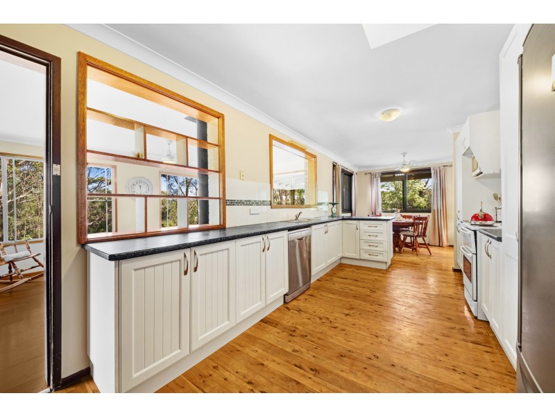 42 Glen Road, Ourimbah NSW 2258