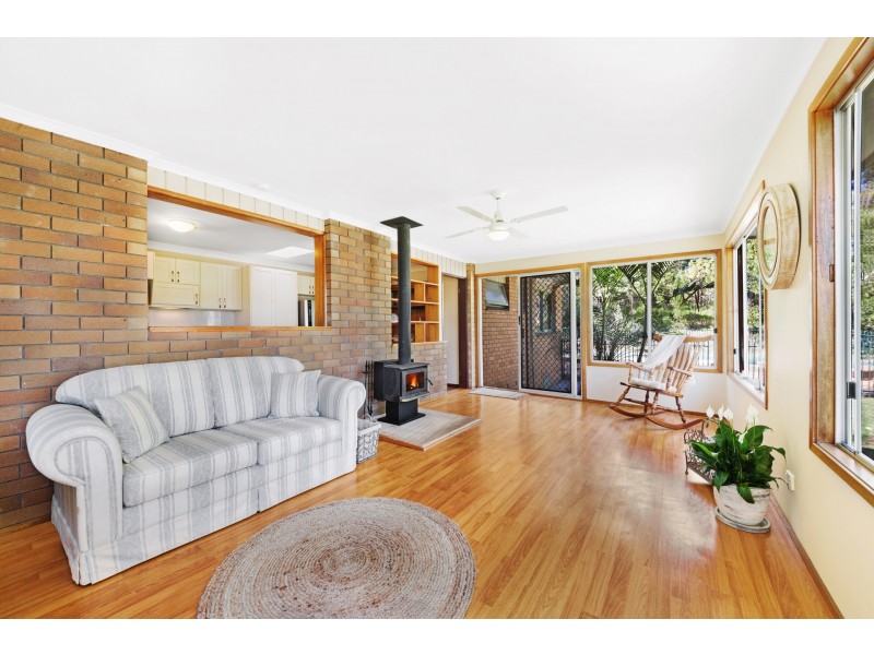 42 Glen Road, Ourimbah NSW 2258