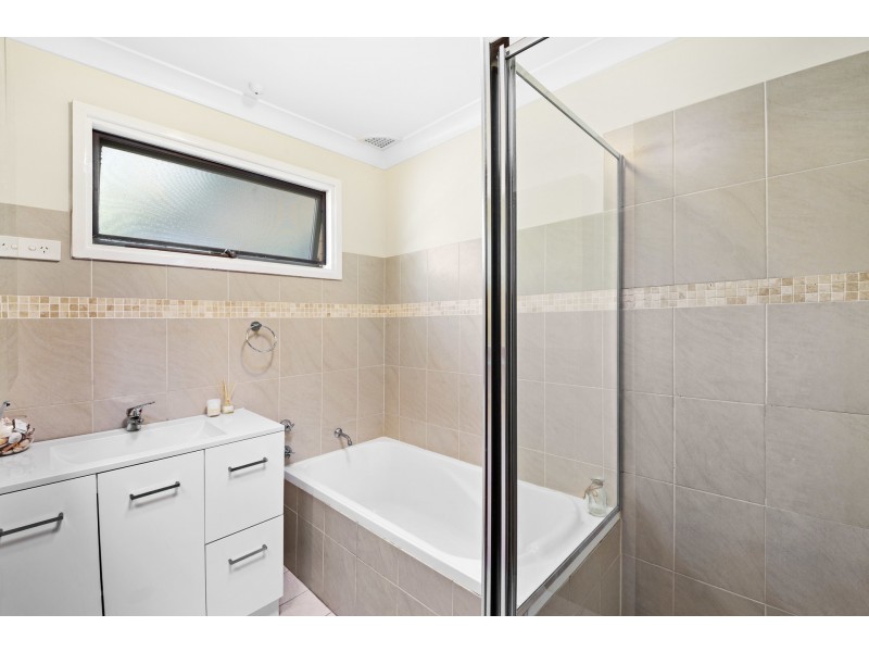 42 Glen Road, Ourimbah NSW 2258