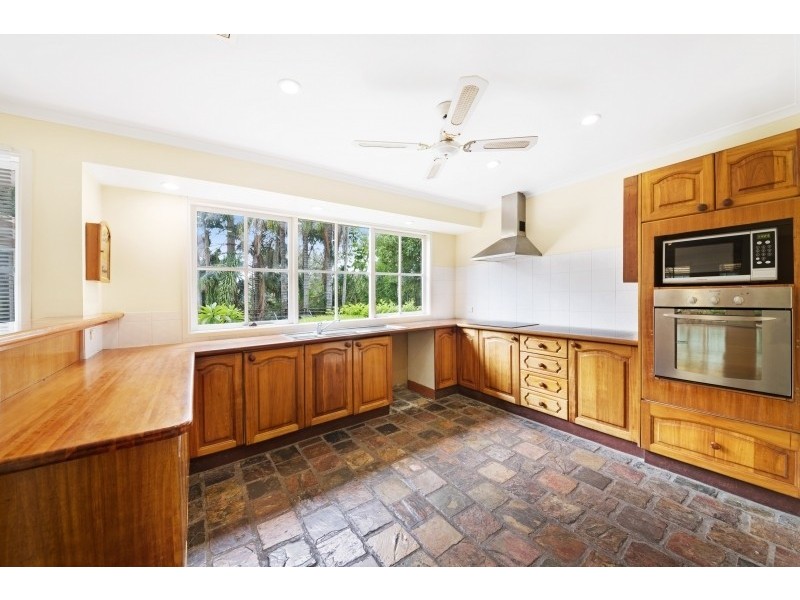 13 Dog Trap Road, Ourimbah NSW 2258