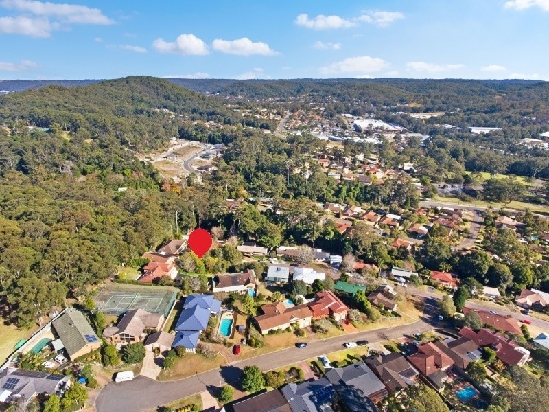 17 Janine Close, Lisarow NSW 2250