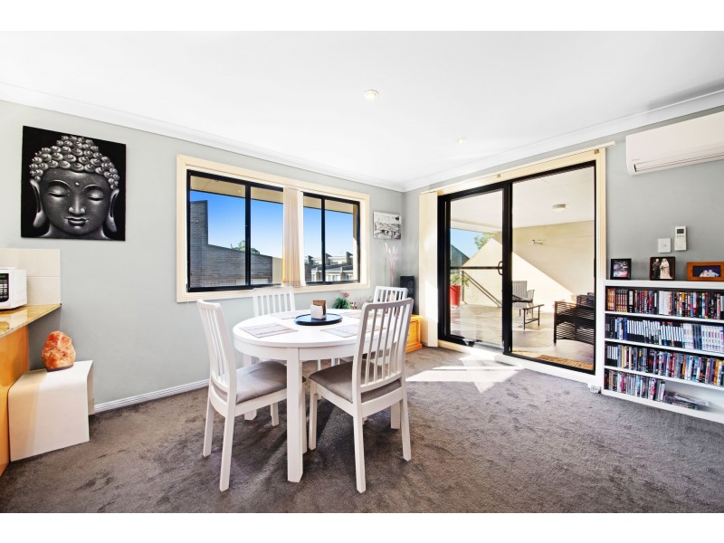 10/17 Hely Street, West Gosford NSW 2250