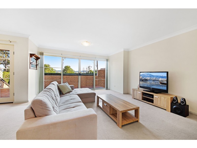 2/92 John Whiteway Dr-Access Via Henry Parry, Gosford NSW 2250