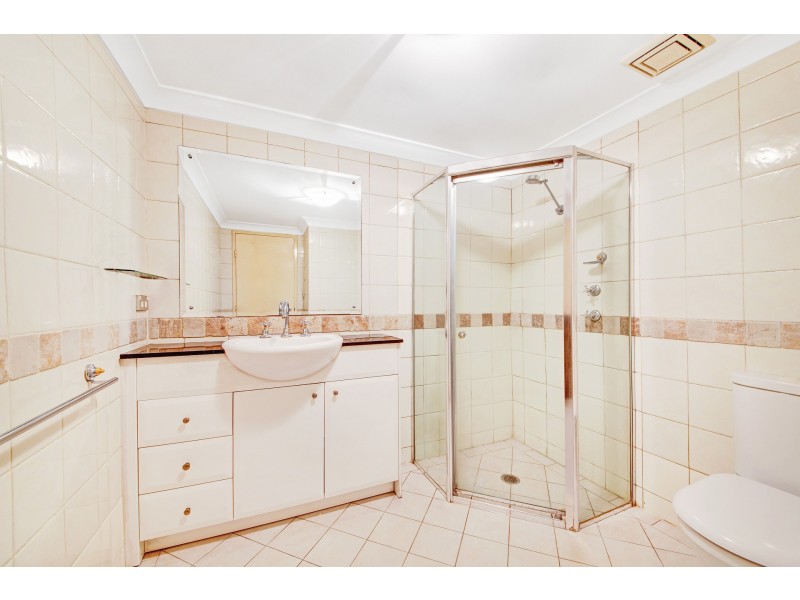 2/92 John Whiteway Dr-Access Via Henry Parry, Gosford NSW 2250