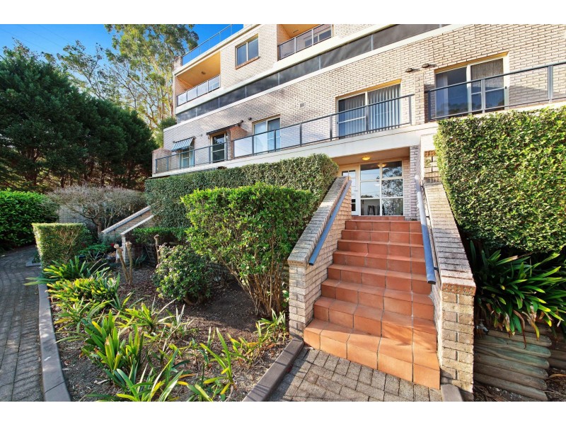 2/92 John Whiteway Dr-Access Via Henry Parry, Gosford NSW 2250