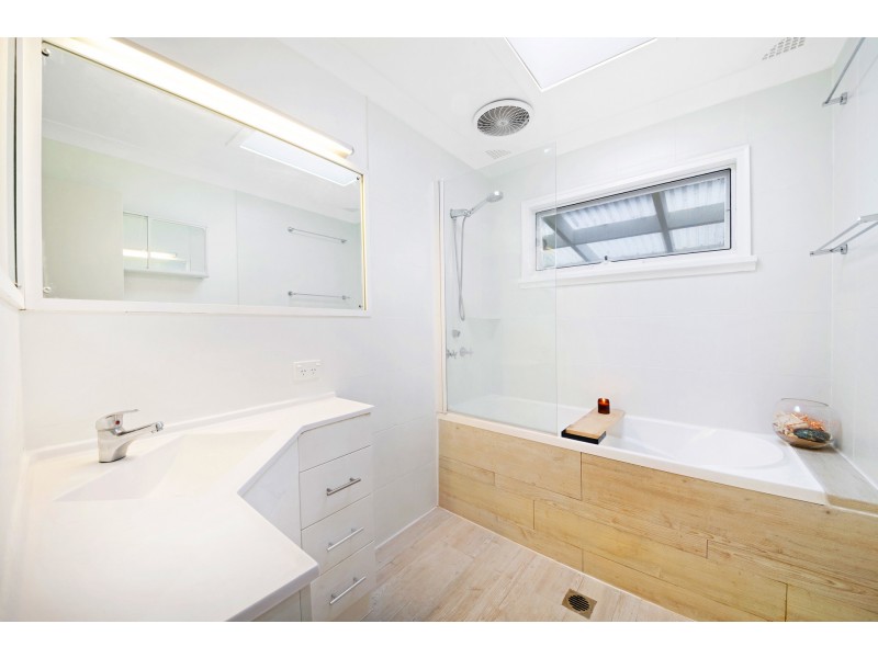 46 Bay View Avenue, East Gosford NSW 2250