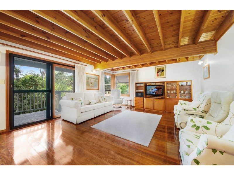 38 Pineridge Close, Lisarow NSW 2250