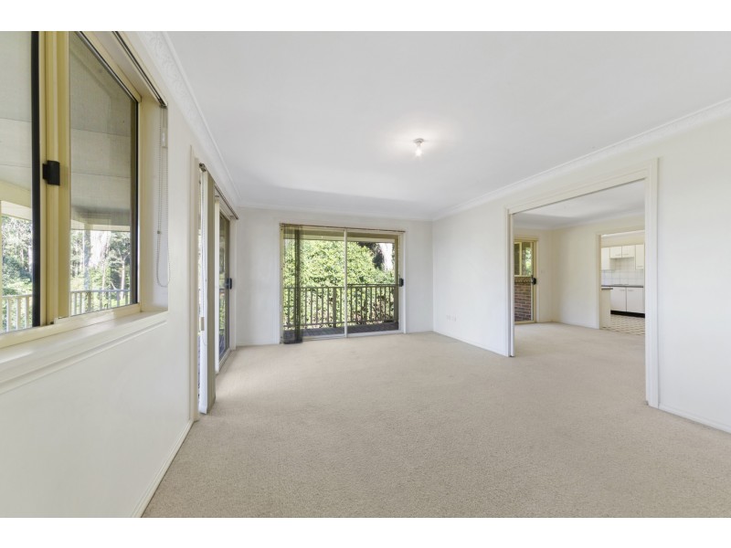 8 Pemberton Boulevard, Lisarow NSW 2250