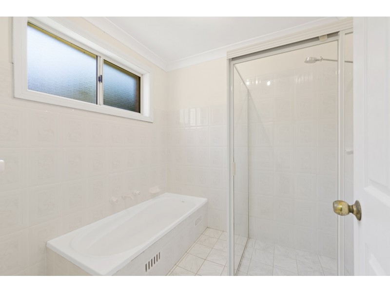 8 Pemberton Boulevard, Lisarow NSW 2250