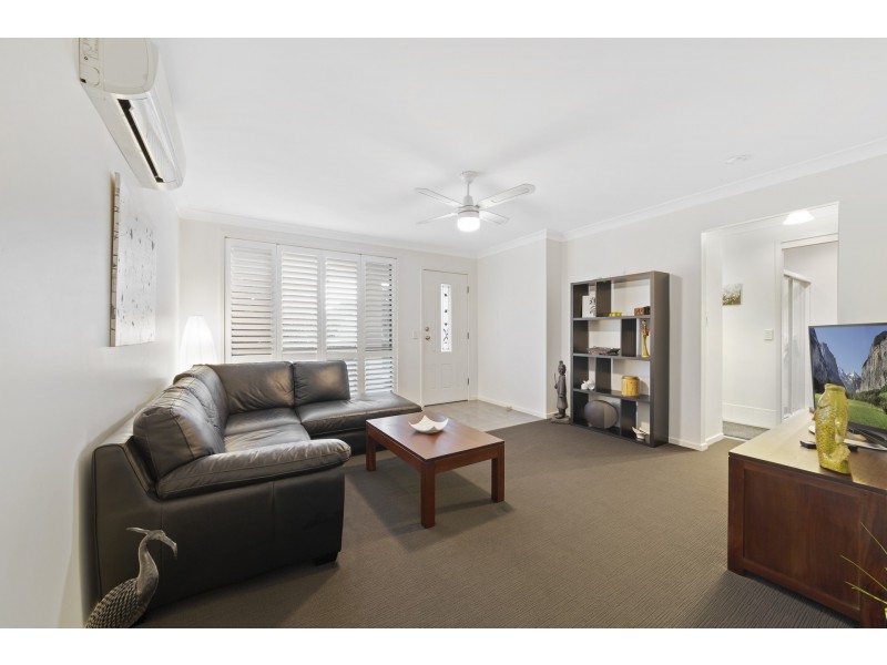 2/7 King Street, Ourimbah NSW 2258