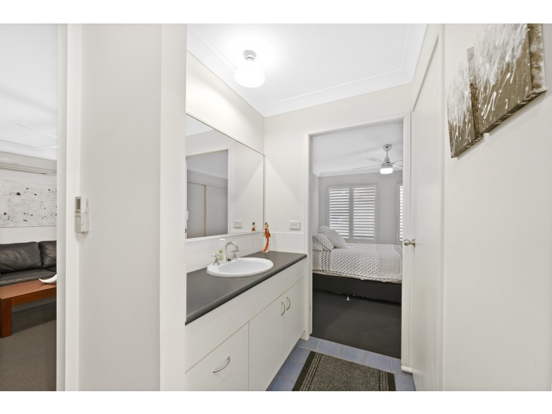 2/7 King Street, Ourimbah NSW 2258