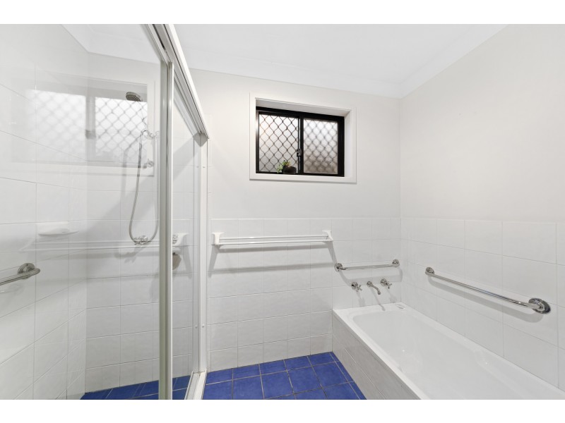 2/7 King Street, Ourimbah NSW 2258