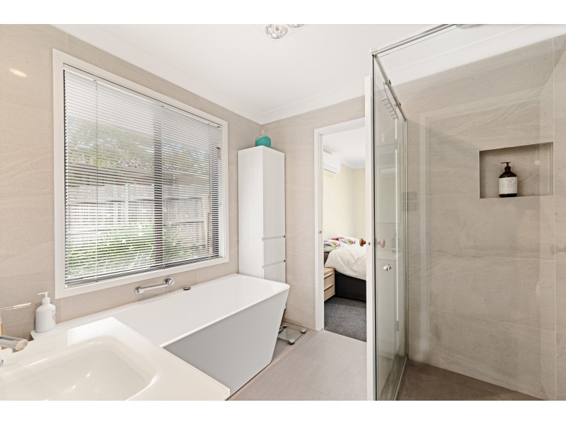 7 Hollydeen Close, Narara NSW 2250