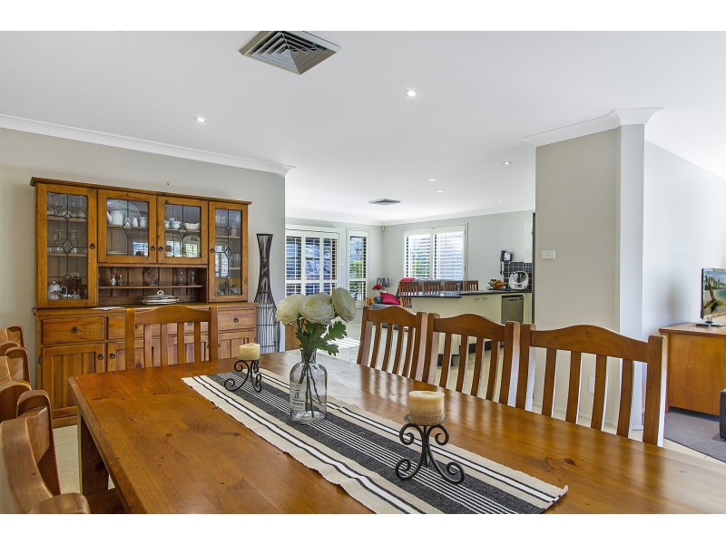 38 The Valley Way, Lisarow NSW 2250