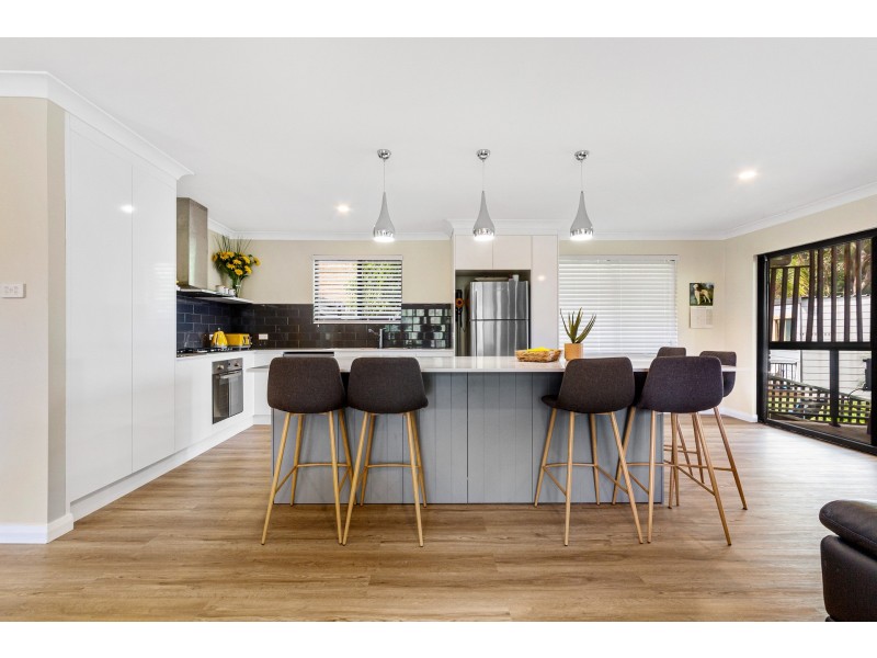 55 Malison Street, Wyoming NSW 2250