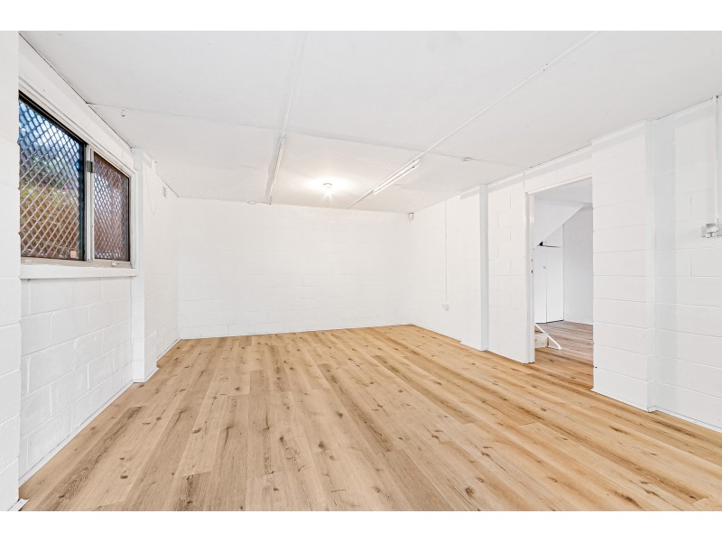 4 Sunset Street, Wyoming NSW 2250