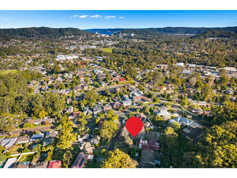 4 Sunset Street, Wyoming NSW 2250