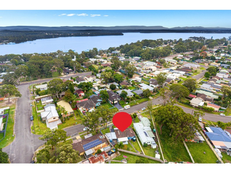 26 Warwick Avenue, Mannering Park NSW 2259