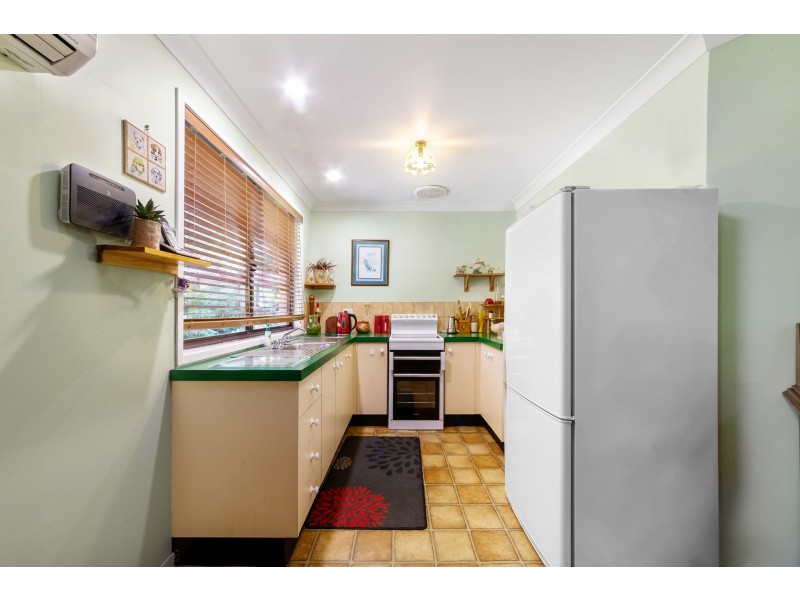 24 Pinetop Avenue, Narara NSW 2250