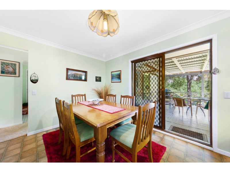 24 Pinetop Avenue, Narara NSW 2250