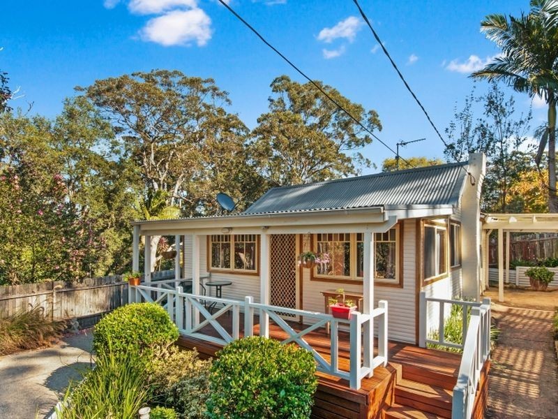 9a Dora Street, Lisarow NSW 2250