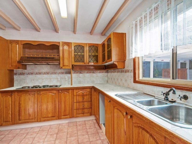 9a Dora Street, Lisarow NSW 2250