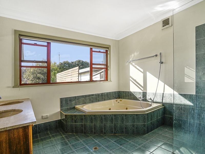 21 Yates Road, Ourimbah NSW 2258