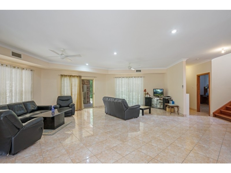 27 Old Farm Place, Ourimbah NSW 2258