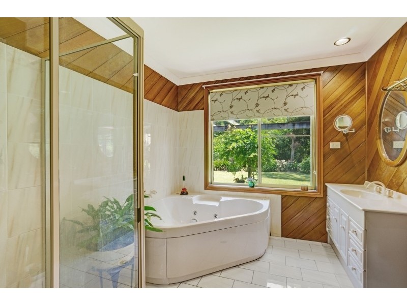 26 Donna Close, Lisarow NSW 2250