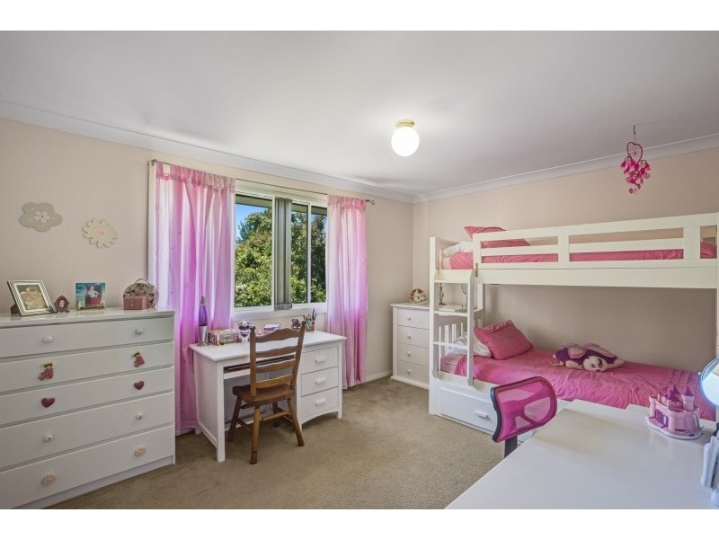 33 The Valley Way, Lisarow NSW 2250