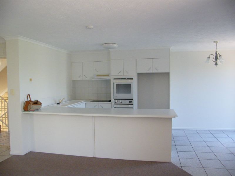 2/75-77 Coolum Terrace, Coolum Beach QLD 4573