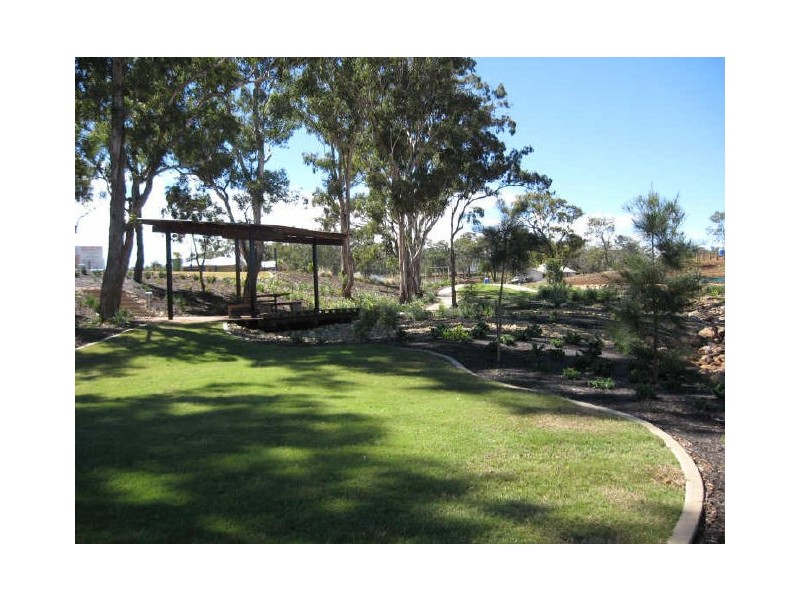 cnr Meringandan and Highfeilds Rd, Highfields QLD 4352