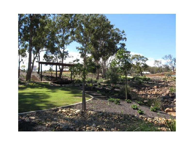 cnr Meringandan and Highfeilds Rd, Highfields QLD 4352